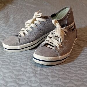 Womens Keds sneaker sz 8 1/2